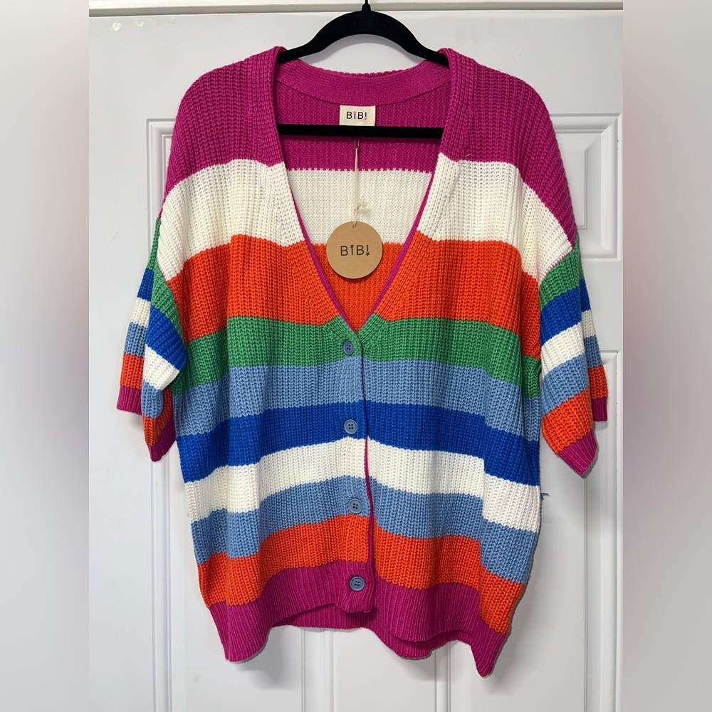 Bibi v neck short sleeved cardigan size medium